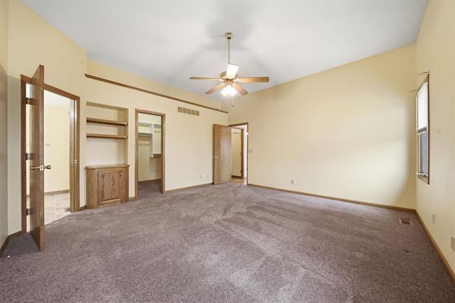 110 N Karren Ct, Wichita, KS 67212