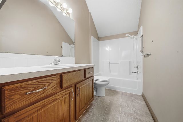 110 N Karren Ct, Wichita, KS 67212