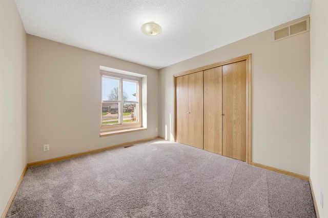 110 N Karren Ct, Wichita, KS 67212