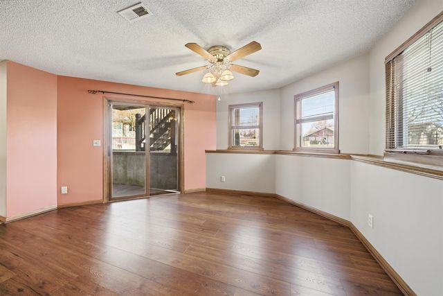 110 N Karren Ct, Wichita, KS 67212