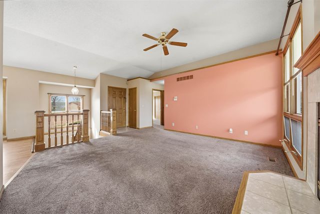 110 N Karren Ct, Wichita, KS 67212