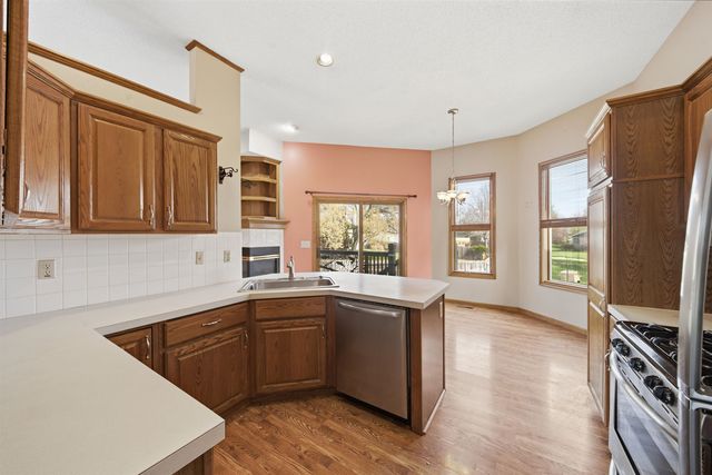 110 N Karren Ct, Wichita, KS 67212