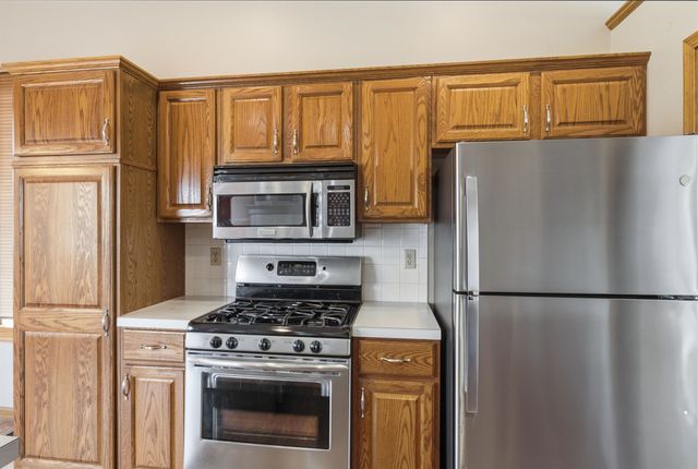 110 N Karren Ct, Wichita, KS 67212