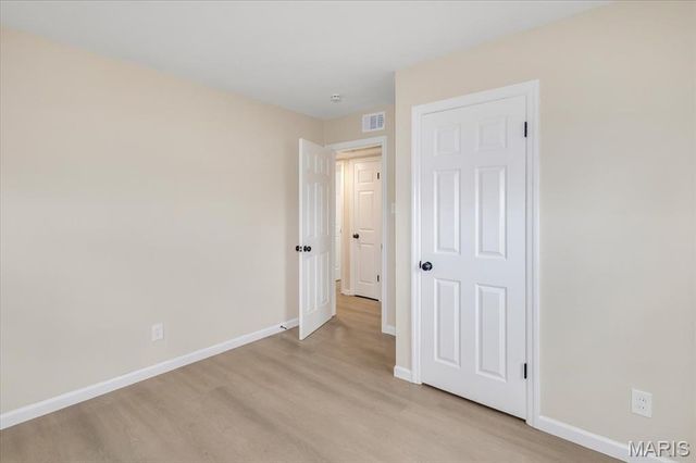 11218 Saint Shawn Lane, St Ann, MO 63074