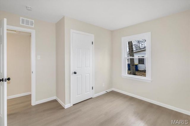 11218 Saint Shawn Lane, St Ann, MO 63074