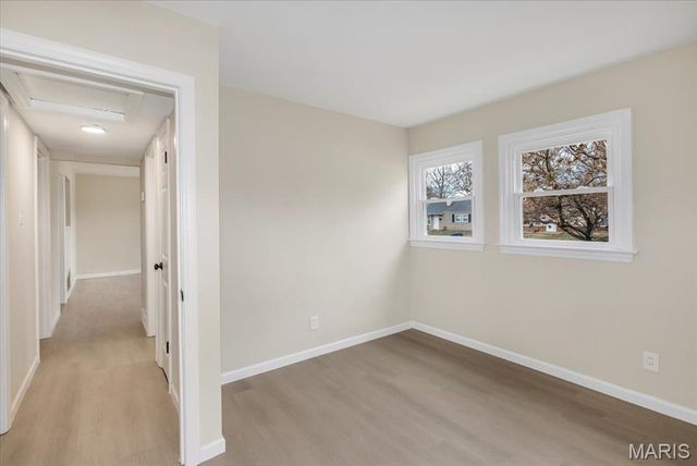 11218 Saint Shawn Lane, St Ann, MO 63074