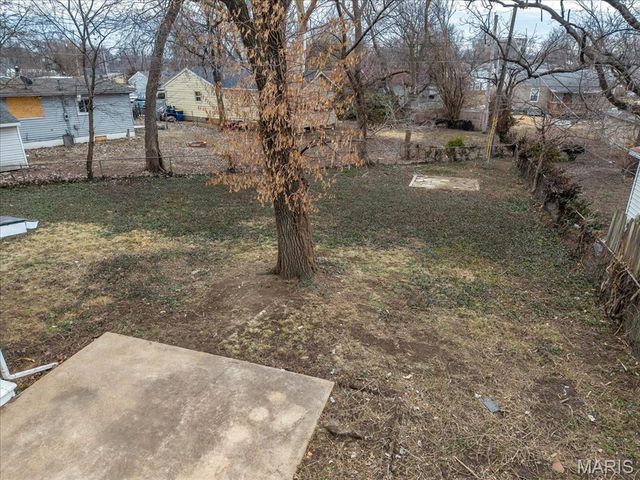 11218 Saint Shawn Lane, St Ann, MO 63074