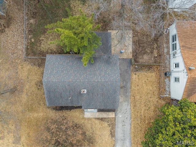 11218 Saint Shawn Lane, St Ann, MO 63074