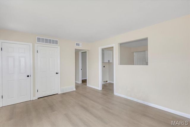 11218 Saint Shawn Lane, St Ann, MO 63074