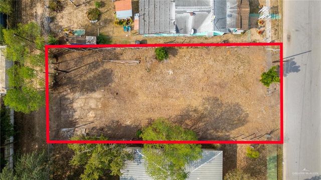 222 W Pablo Layton Street, Elsa, TX 78543