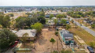 222 W Pablo Layton Street, Elsa, TX 78543