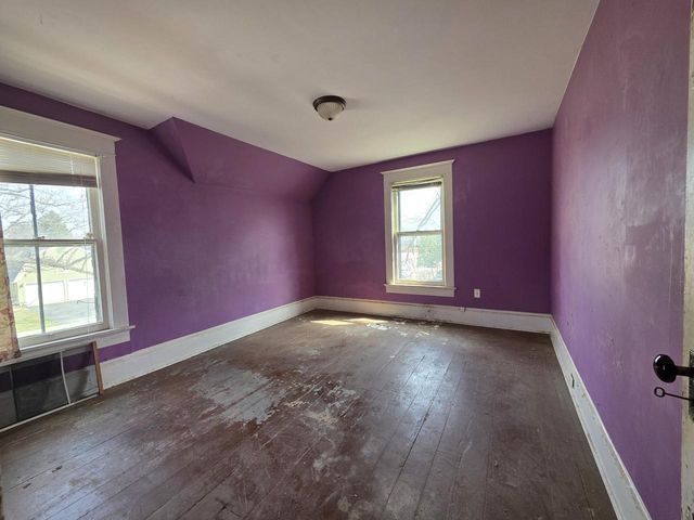 127 N Walnut STREET, Oconomowoc, WI 53066