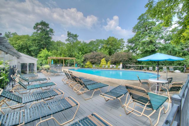 102 Winding Way, K, Covington, KY 41011