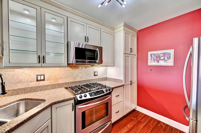 102 Winding Way, K, Covington, KY 41011