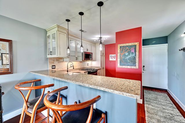 102 Winding Way, K, Covington, KY 41011