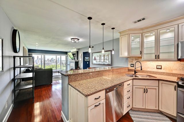 102 Winding Way, K, Covington, KY 41011