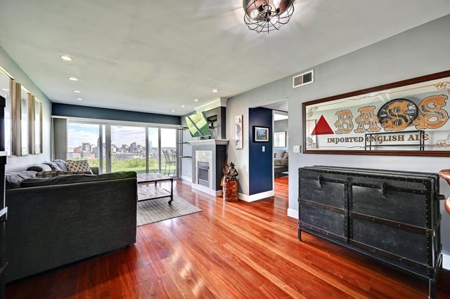 102 Winding Way, K, Covington, KY 41011
