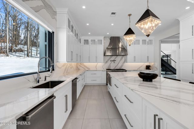 30 Winchester Lane, Holmdel, NJ 07733