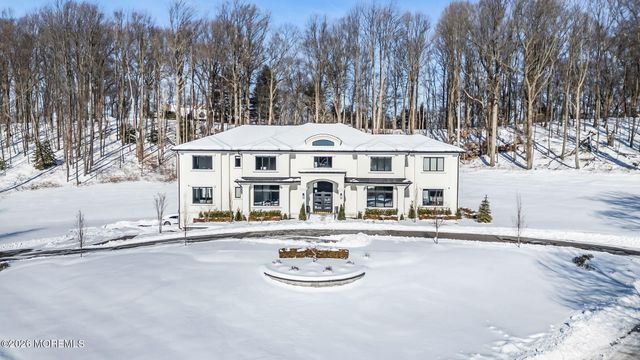 30 Winchester Lane, Holmdel, NJ 07733