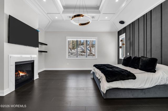 30 Winchester Lane, Holmdel, NJ 07733