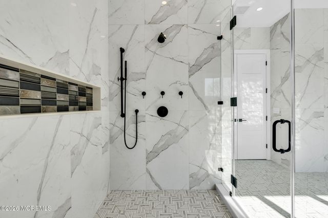 30 Winchester Lane, Holmdel, NJ 07733