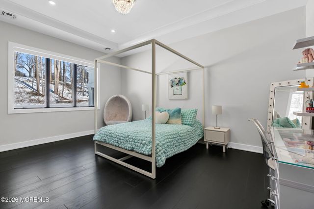 30 Winchester Lane, Holmdel, NJ 07733