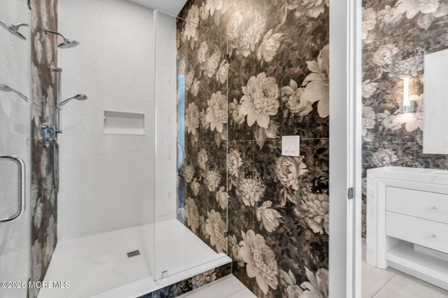 30 Winchester Lane, Holmdel, NJ 07733