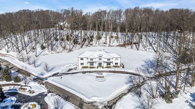 30 Winchester Lane, Holmdel, NJ 07733