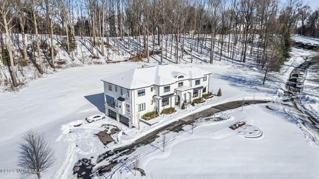 30 Winchester Lane, Holmdel, NJ 07733