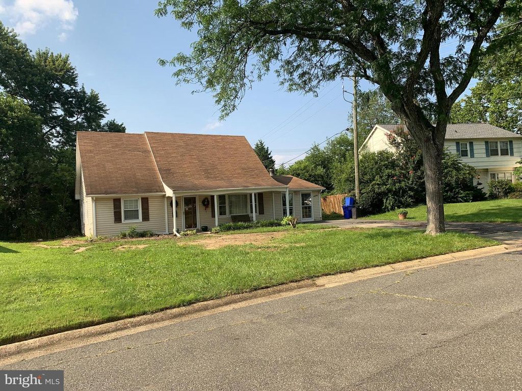 12506 KILLIAN LN, Bowie, MD 20715