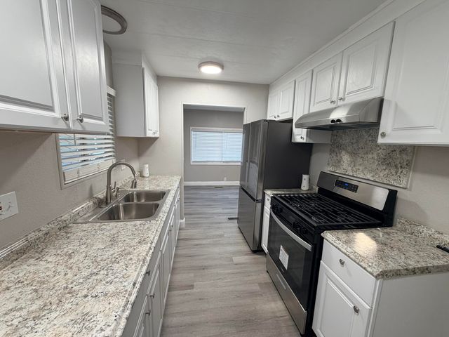 720 E Worth Avenue 159, Porterville, CA 93257