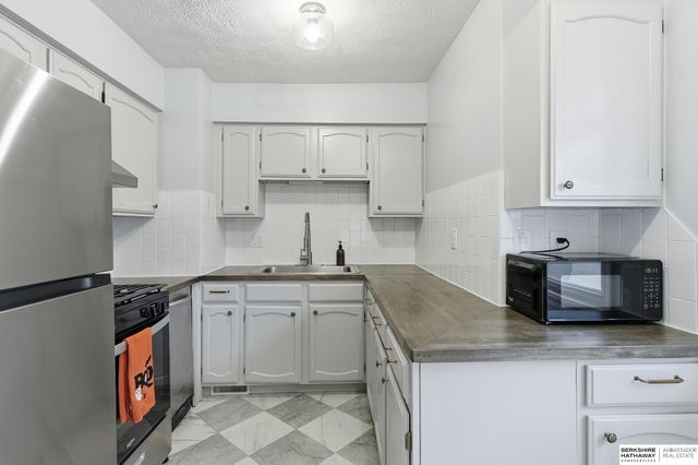 2604 Jackson Street, Bellevue, NE 68005