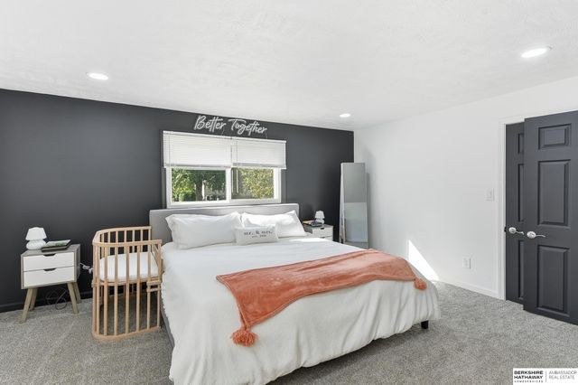 2604 Jackson Street, Bellevue, NE 68005