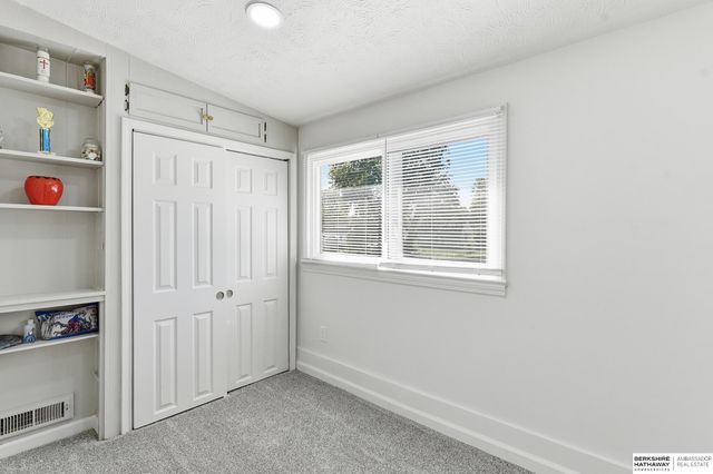 2604 Jackson Street, Bellevue, NE 68005