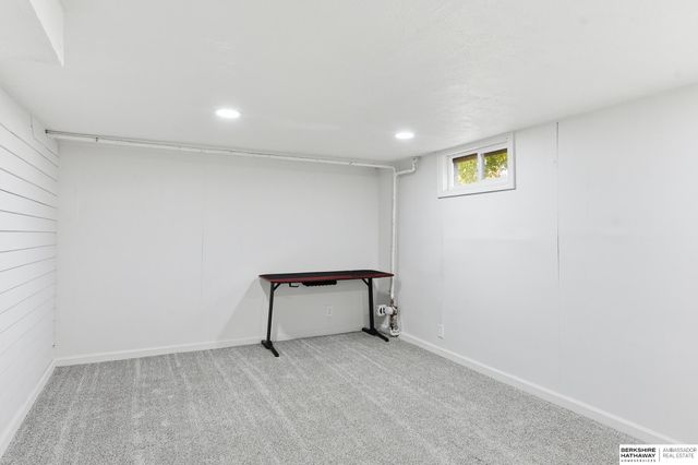 2604 Jackson Street, Bellevue, NE 68005