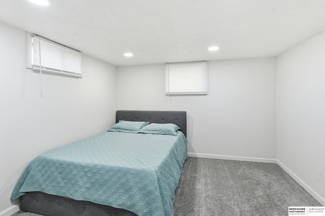 2604 Jackson Street, Bellevue, NE 68005