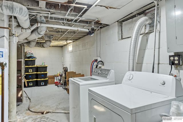 2604 Jackson Street, Bellevue, NE 68005