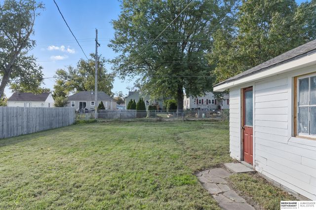 2604 Jackson Street, Bellevue, NE 68005