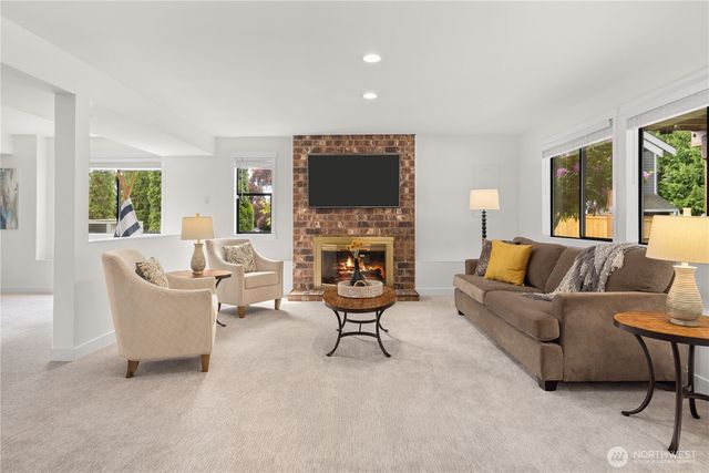 14821 104th Avenue NE, Bothell, WA 98011
