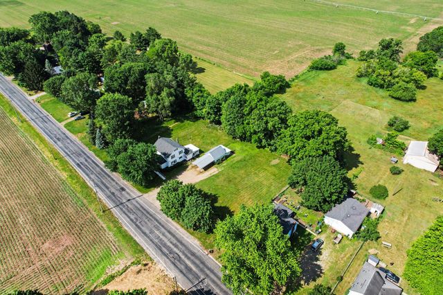 8596 S 36th Street S, Scotts, MI 49088