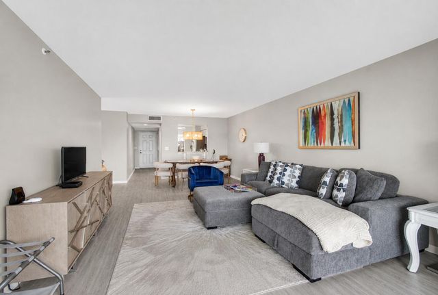 14112 Huntington Pointe Drive 210, Delray Beach, FL 33484