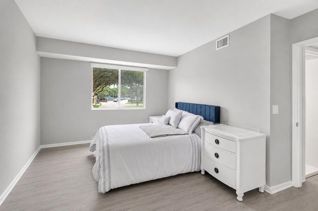 14112 Huntington Pointe Drive 210, Delray Beach, FL 33484