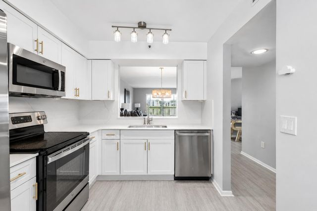 14112 Huntington Pointe Drive 210, Delray Beach, FL 33484