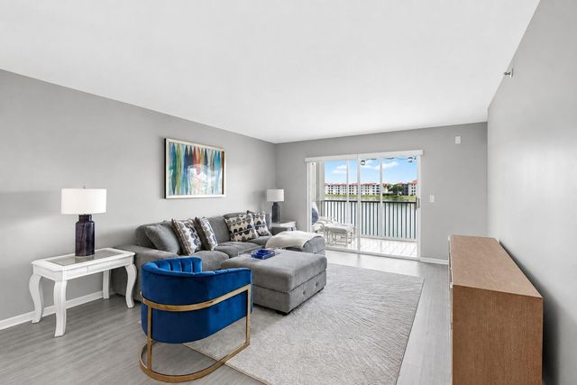 14112 Huntington Pointe Drive 210, Delray Beach, FL 33484