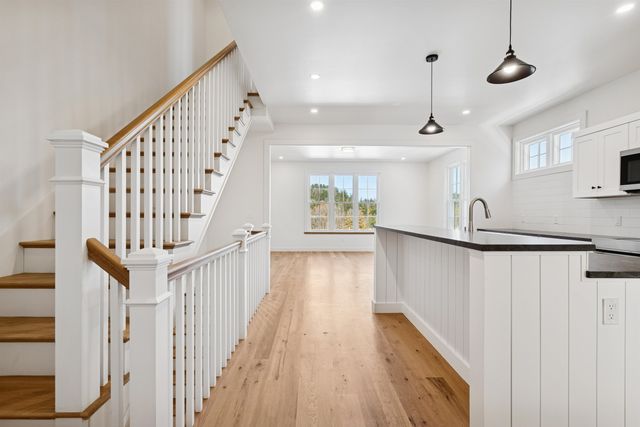 26 Mt Peg Road C, Woodstock, VT 05091