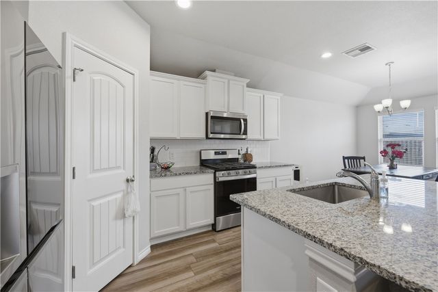 7710 Bronco Buster Dr, Corpus Christi, TX 78414