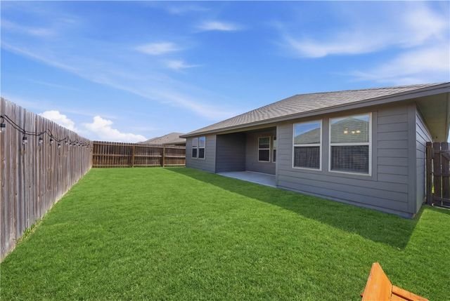 7710 Bronco Buster Dr, Corpus Christi, TX 78414