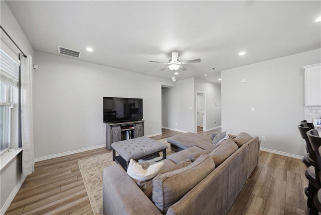 7710 Bronco Buster Dr, Corpus Christi, TX 78414