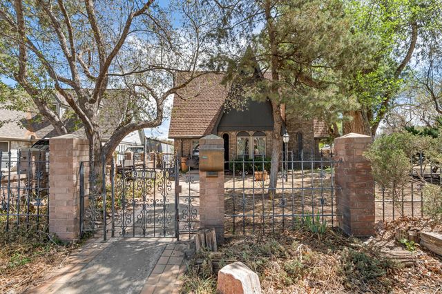 907 BROADMOOR Street, Amarillo, TX 79106