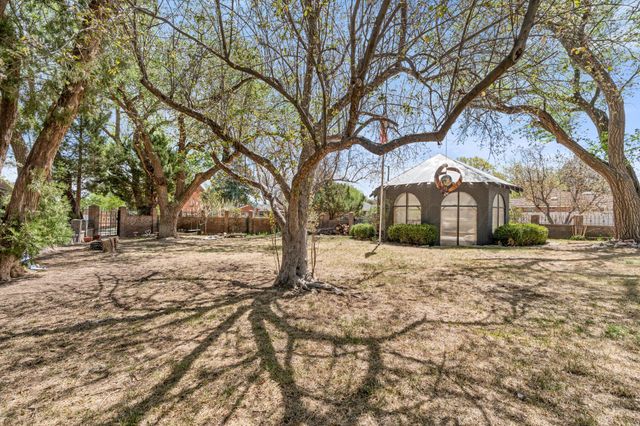 907 BROADMOOR Street, Amarillo, TX 79106